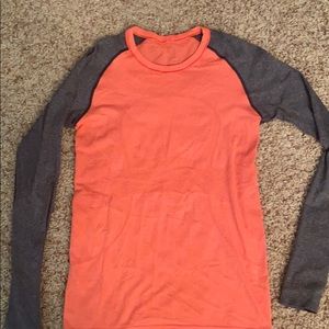 Lululemon long sleeve swiftly top